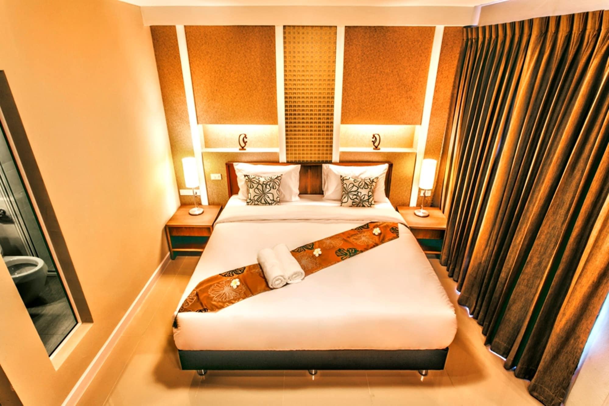 בנגקוק The Aim Sathorn Hotel מראה חיצוני תמונה