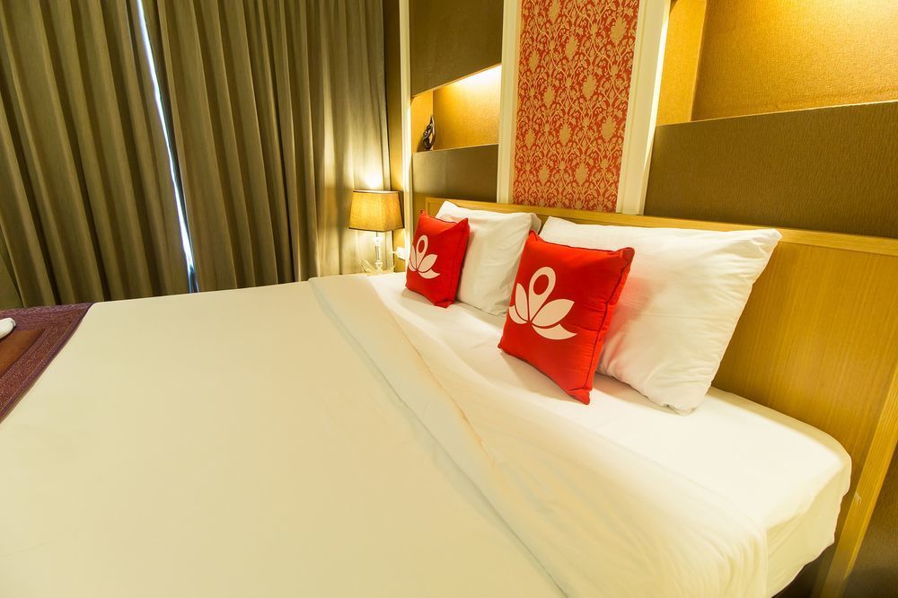 בנגקוק The Aim Sathorn Hotel מראה חיצוני תמונה